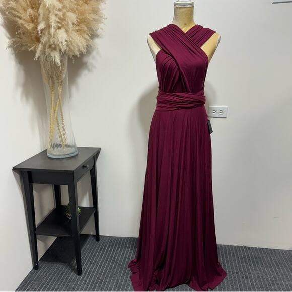 LULU’S Convertible Tricks of the Trade Burgundy Maxi Dress Size M NWT - Picture 7 of 13